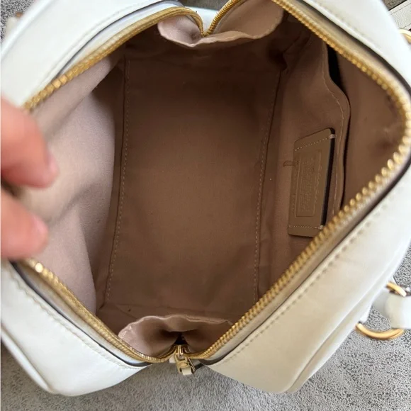 Coach Sydney Satchel in Signature Canvas - Picture 10 of 11